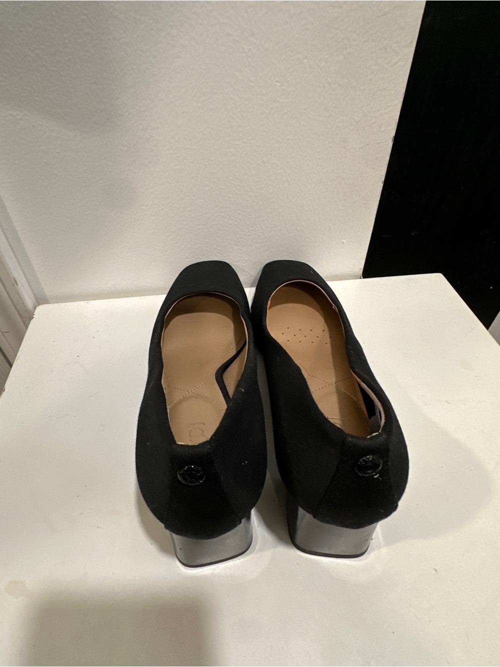 NYDJ Women's Fay Stretch Denim Elastic Slip On Pumps Black 7.5 EUC - Picture 3 of 6